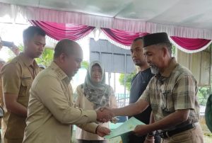 Walikota Pangkalpinang, Hadiri Penyerahan Sertifikat Program PTSL