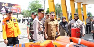Polresta Pangkalpinang Ikuti Apel Gabungan Gelar Pasukan, Dilanjutkan Patroli Skala Besar Penanggulangan Bencana Alam,