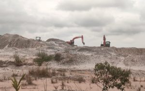 Hutan Produksi di Daerah Lingkup Toboali, Diduga Dikuasai Penambang Bersenjatakan Alat Berat