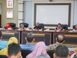 Bersamai Pembahasan Pembinaan Kelompok PKK RT/RW, Wako Molen Sebut PKK Sebagai Ujung Tombak Di Masyarakat