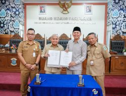 Hadiri Rapat Paripurna Ke-16 Masa Persidangan III Tahun 2023, Molen Sebut Kesepakatan Ini Menentukan Arah Kebijakan