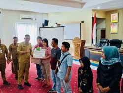Pemkot Pangkalpinang Serahkan Bantuan Tambahan Modal Bagi Pelaku UMKM
