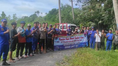 Sat Polairud Polres Bangka Gelar Baksos, Lakukan Bersih Bersih Pesisir Pantai