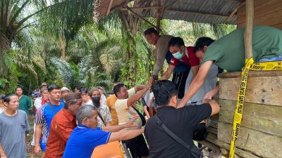 Polsek Kelapa Evakuasi Penemuan Mayat Jenis Kelamin Laki-Laki Di Desa Kacung Kec.Kelapa Kab.Bangka Barat