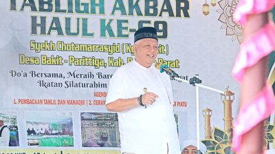 Bupati Bangka Barat H.Sukirman.S.H Peringati Haul Ke-69 Kyai Haji Chotamarrasyid Bersama Masyarakat Desa Bakit