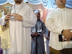 Peringati Maulid Nabi, Erzaldi Rosman Dan Habib Jindan Isi Tausiyah Di Masjid Nurul Hibah Parit Lalang