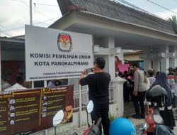 Geruduk KPU Kota Pangkalpinang, Massa KAHMI Desak Salah Satu Komisioner Mundur