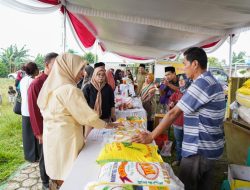 Pemkot Pangkalpinang Gelar Operasi Pasar Di Lapangan Bola Tuatunu Indah