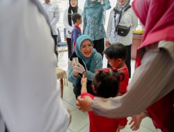 Pj Ketua TP PKK Pangkalpinang Ajak Orang Tua Bawa Anak Imunisasi Polio Dosis 2