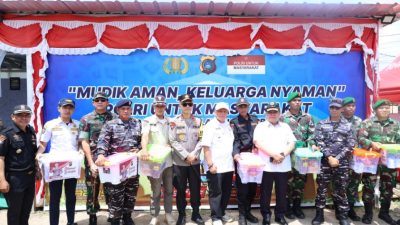 Danrem 045/Gaya Dan Kapolda Babel Bersama Forkopimda Tinjau Pelabuhan Tanjung Kalian