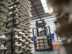 Kinerja Cemerlang, Laba Bersih PT TIMAH Tbk  (TINS) Terbang