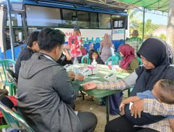 Kunjungi Desa Belo Laut, 125 Warga Manfaatkan Layanan Kesehatan Gratis Mobil Sehat PT Timah