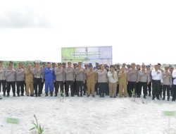 Program Ketahanan Bumi Serumpun Sebalai, Polres Bangka Tanam 500 Bibit Tanaman