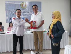 Gegara Dekat Dengan Pers, Anggi Siahaan Diganjar PJS Award 2025