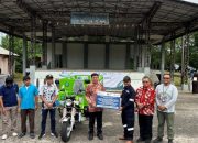 PT Timah Serahkan Bantuan Motor Roda Tiga Untuk Komunitas Bank Sampah Nyiur Karya Lestari
