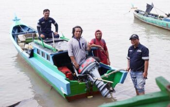 Komitmen CSR PT TIMAH, Dari Alat Tangkap hingga Perbaikan Perahu Nelayan