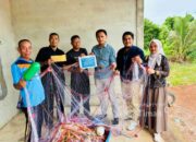 Ringankan Beban Nelayan Tradisional, PT TIMAH Salurkan Bantuan Jaring di Karimun