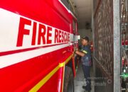 Tim Damkar PT Timah Sigap Tangani Kebakaran di Pangkalpinang, Siaga Bantu Masyarakat