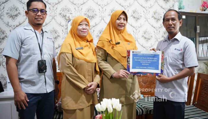 PT Timah Salurkan Bantuan Pendidikan ke SMAN 1 Pemali, Dukung Prestasi Siswa OSN dan FLS3N