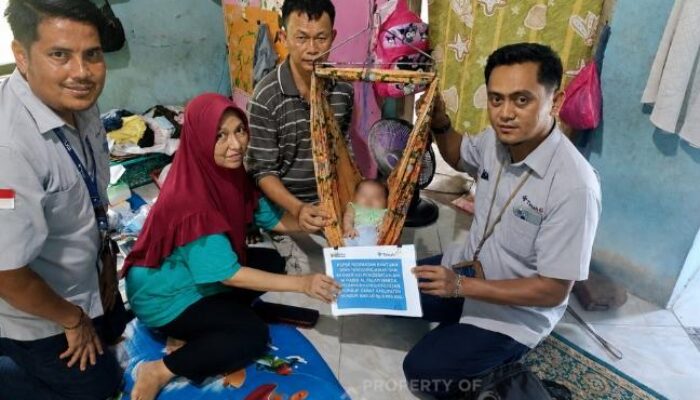PT TIMAH Ringankan Beban Keluarga Habibi, Bayi Pengidap Hirschsprung di Kundur Barat