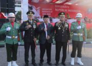 Gubernur Hidayat Arsani Hadiri Upacara Penurunan Bendera HUT ke-81 RI, Teguhkan Persatuan di Babel
