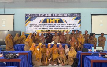 SMK Negeri 2 Sungailiat Tingkatkan Kompetensi Guru dan Tenaga Kependidikan melalui IHT